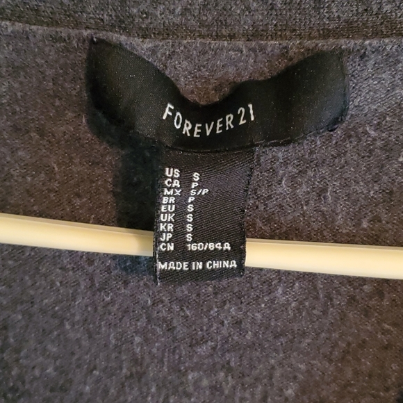 Cardigan - Picture 2 of 2